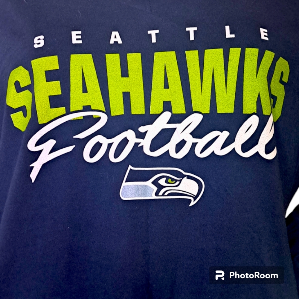 NEW Seattle Seahawks NFL Women's Navy Blue Long Sleeve V-neck Shirt Plus Size 3X - Picture 5 of 6